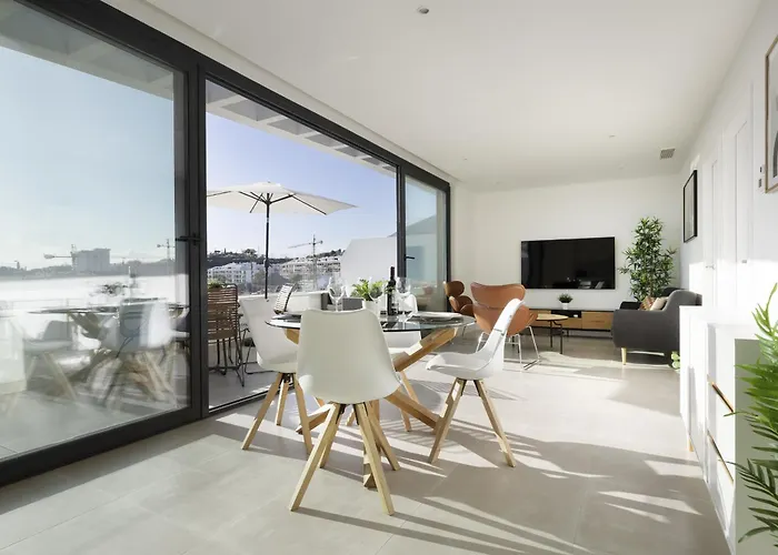 Sunset Floor Higueron * 푸엔히롤라