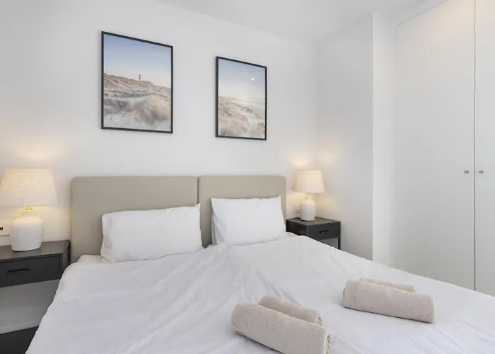 Sunset Floor Higueron 아파트 *