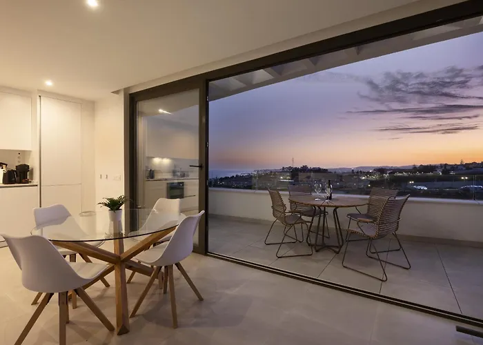 Апартаменты Sunset Floor Higueron Фуэнхирола